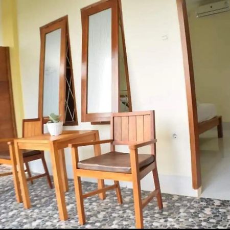 Kj Inn Homestay Senggigi Εξωτερικό φωτογραφία